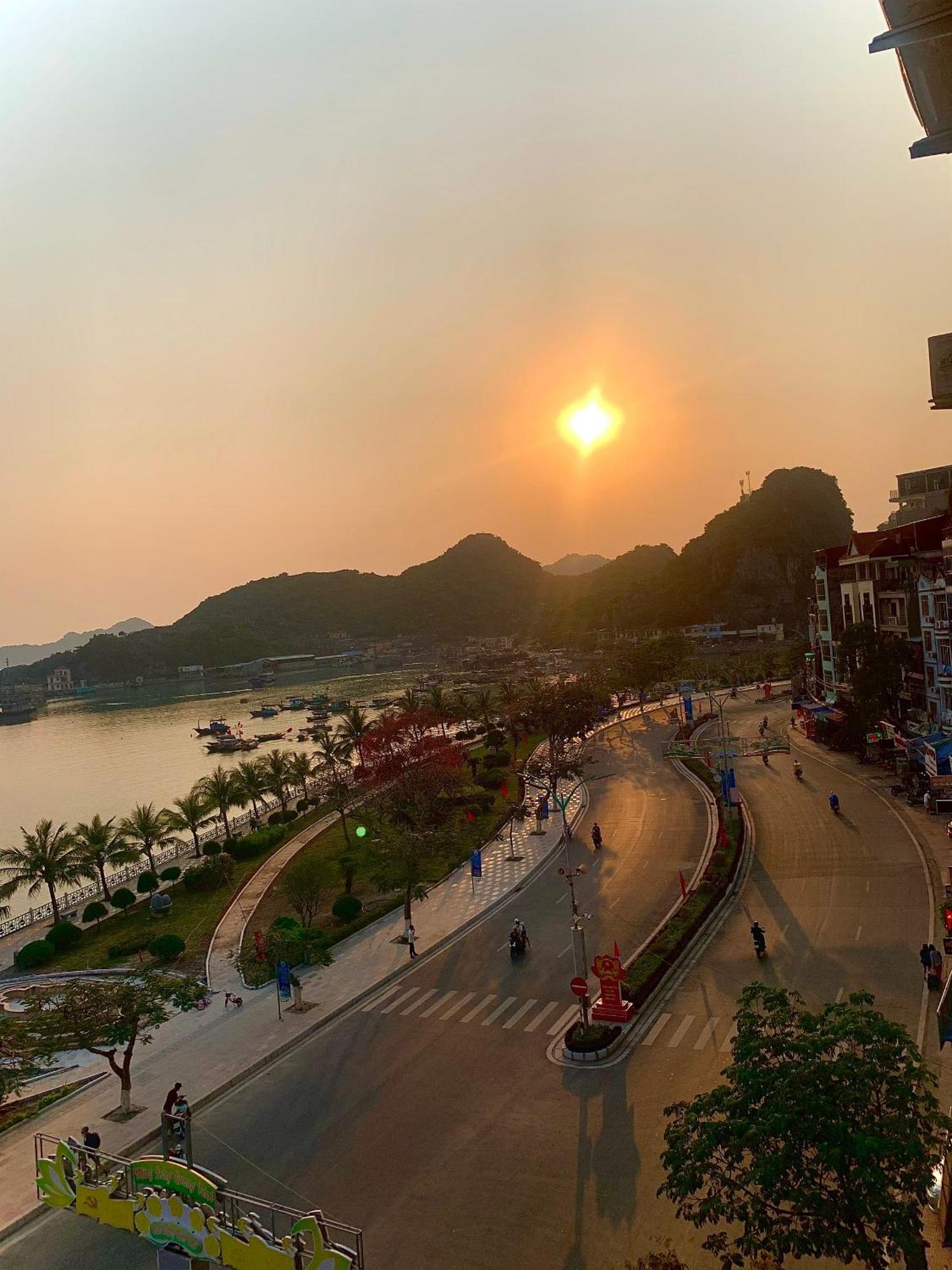 Thu Ha Sea View Hotel Dong Khe Sau 외부 사진