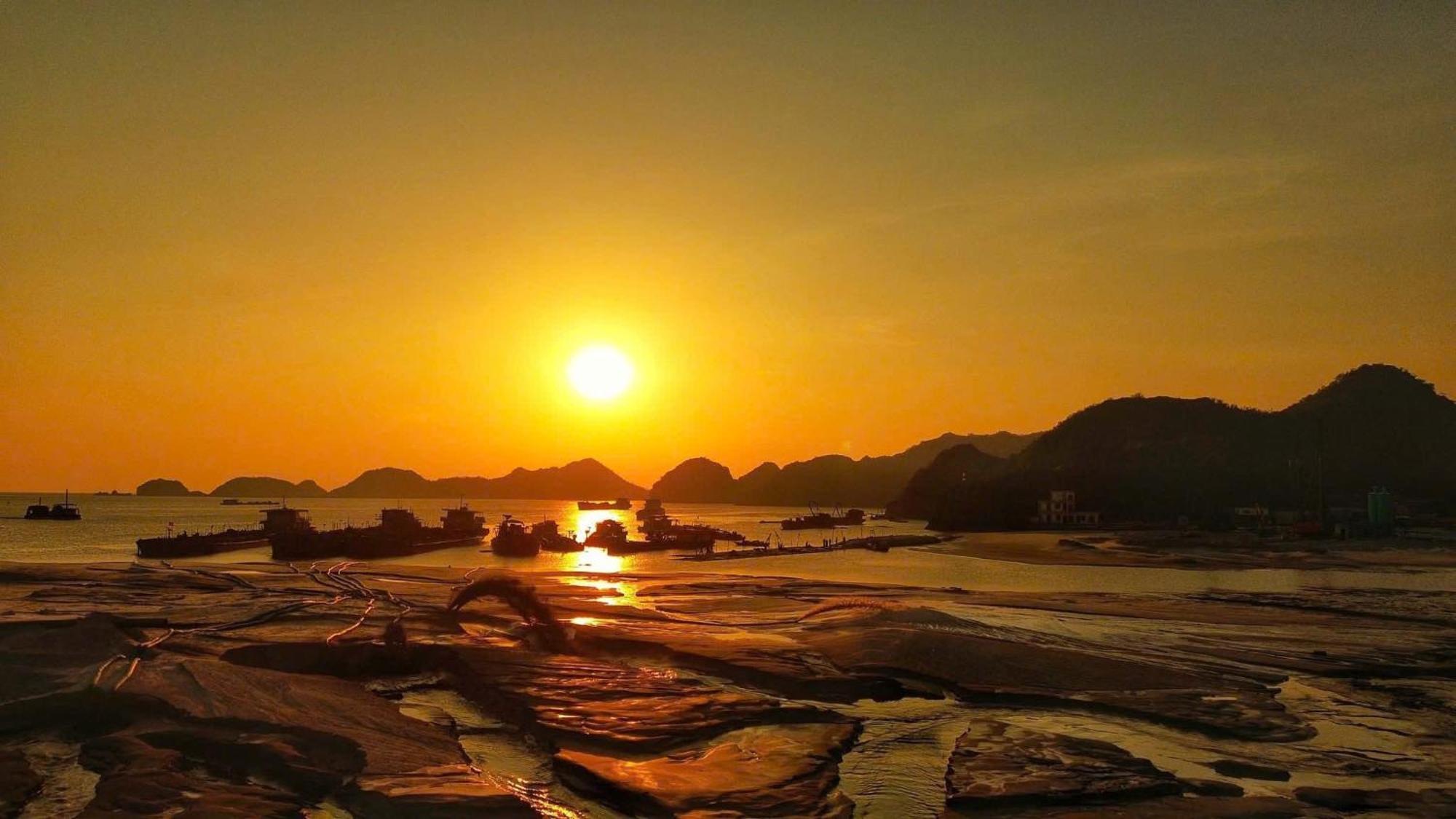 Thu Ha Sea View Hotel Dong Khe Sau 외부 사진